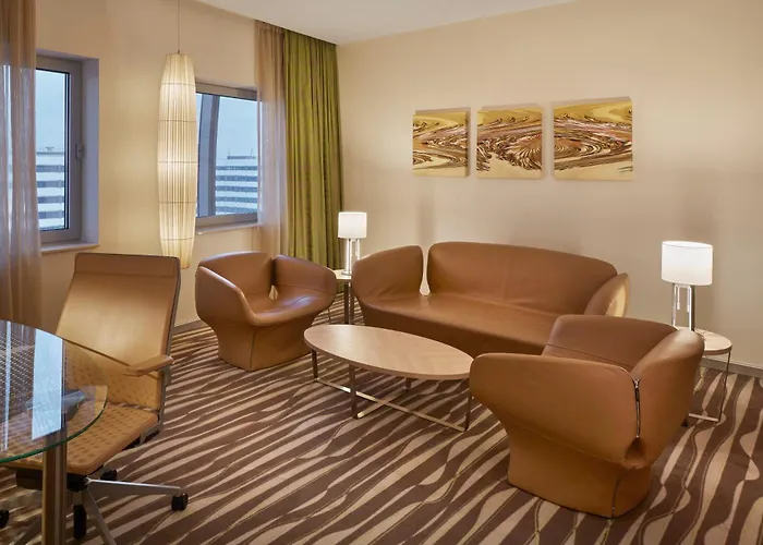 Hotel Hilton Frankfurt Airport 4*