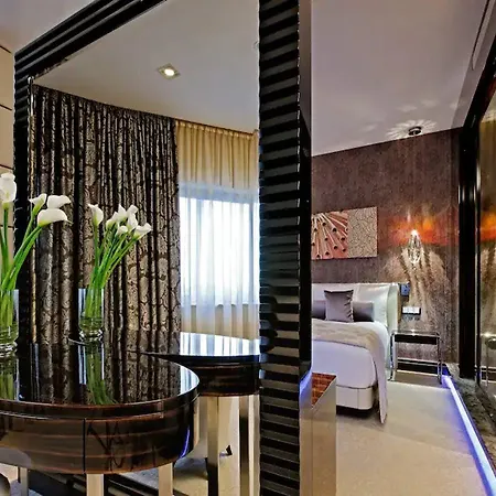 Hilton Frankfurt Airport 4*