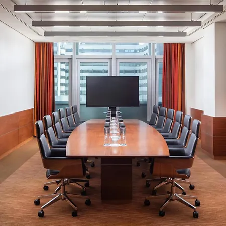 Hilton Frankfurt Airport 4* Frankfurt am Main