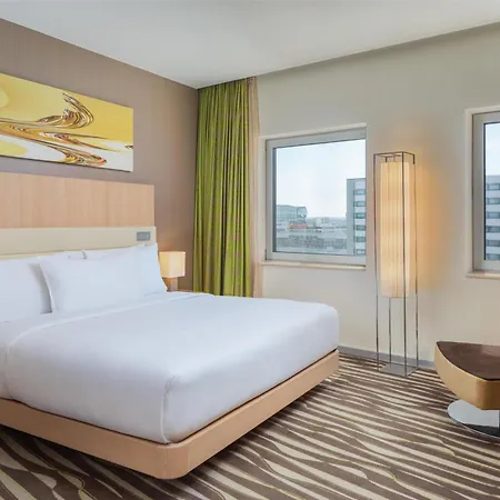 Hilton Frankfurt Airport Otel 4*