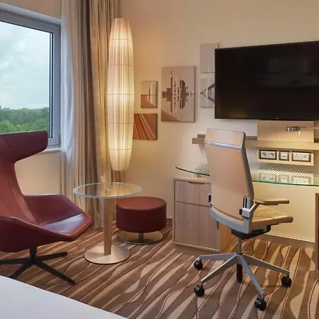 Hotell Hilton Frankfurt Airport 4*