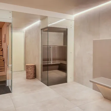 Hilton Frankfurt Airport Hotel 4*