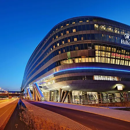 Hilton Frankfurt Airport 4*