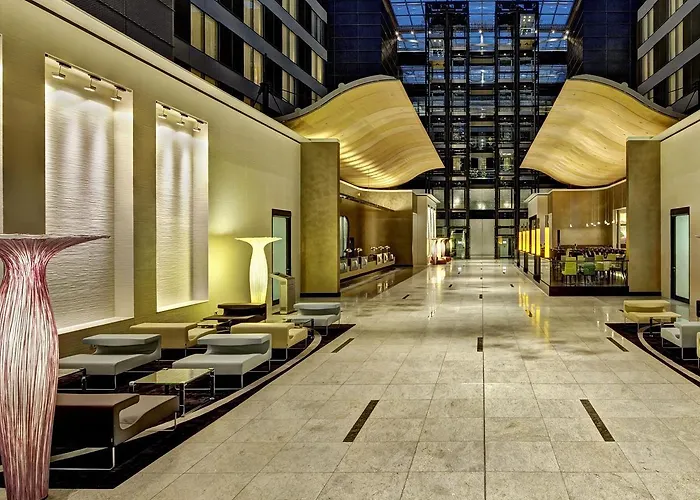 Hilton Frankfurt Airport 4*