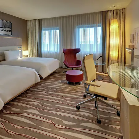Hilton Frankfurt Airport 4* Frankfurt nad Mohanem