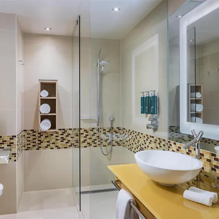 Hilton Frankfurt Airport Hotel 4*