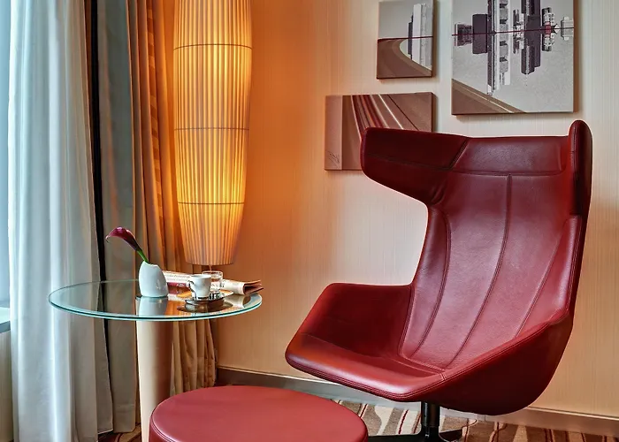 Otel Hilton Frankfurt Airport 4*