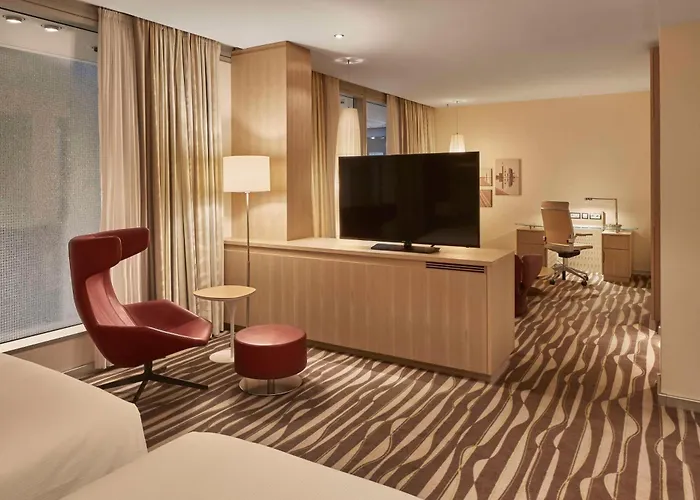Hilton Frankfurt Airport Hotel 4*