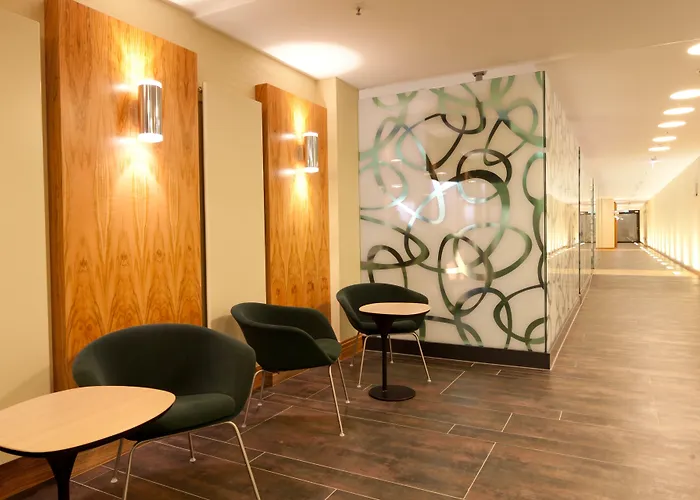 Hotel Hilton Frankfurt Airport 4*