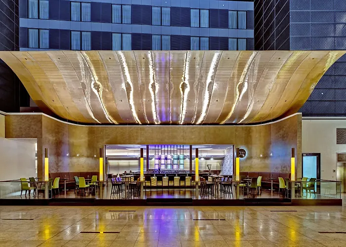 Hilton Frankfurt Airport Otel 4*