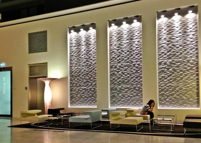 Hilton Frankfurt Airport Otel 4*